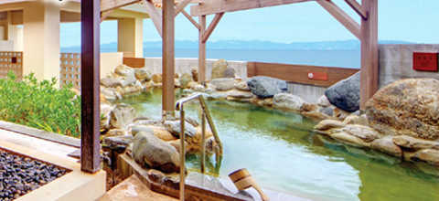 温泉とキャンプ　沖縄県