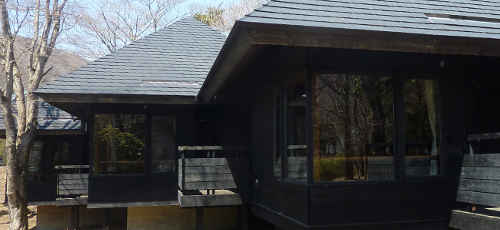 コテージやバンガローが人気のキャンプ場　神奈川県